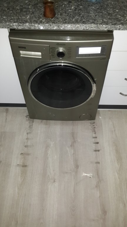 vestel 9414 yürüyor.jpg