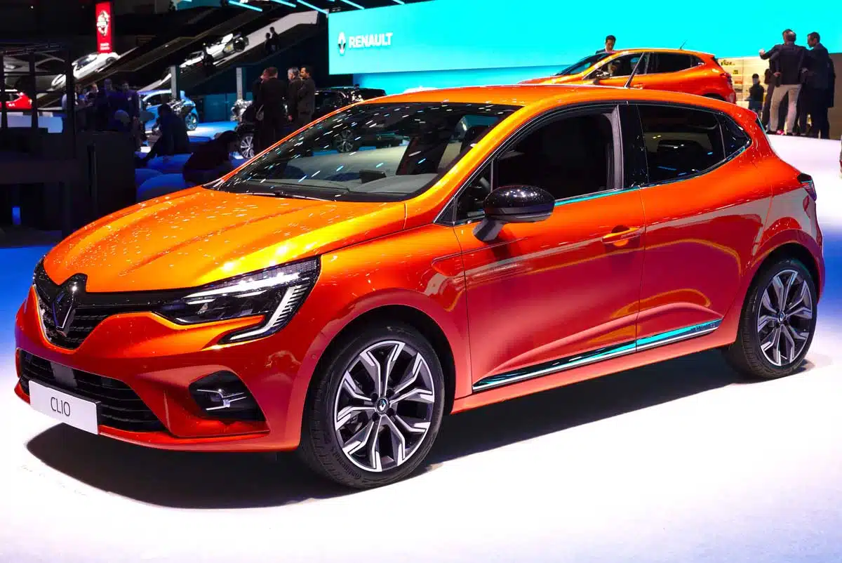 RENAULT CLIO V 1.0 SCE : ESKİMEYEN FRANSIZ