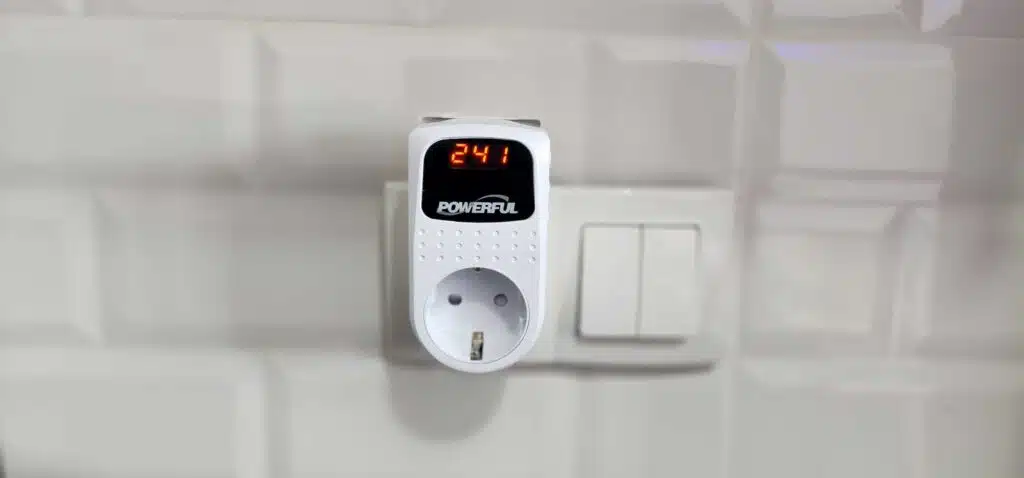 Powerful VP-116 3500W Tekli Akım Koruma Prizi 1 | İnceleriz Bilinçli Tüketici Rehberi: Tarafsız Ürün, Yapay Zeka ve Teknoloji İncelemeleri Powerful VP-116 3500W Tekli Akım Koruma